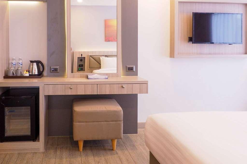 Clarion Hotel Patong Phuket Room photo
