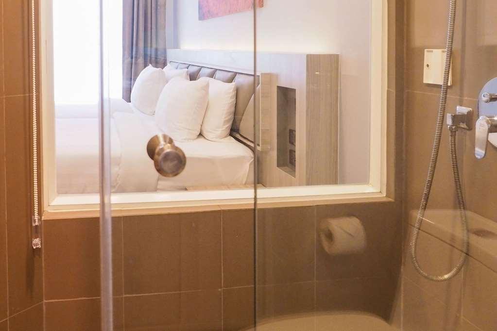 Clarion Hotel Patong Phuket Room photo