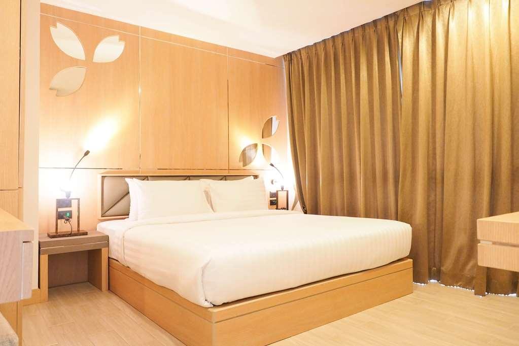 Clarion Hotel Patong Phuket Room photo